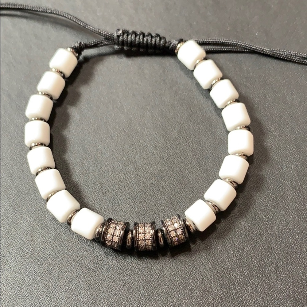 White & Black Beaded Adjustable Pullback Bracelet - image 2